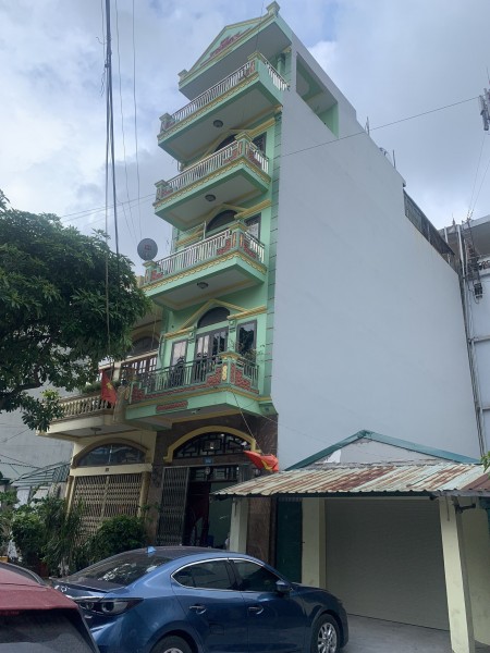 Chính chủ cần bán căn nhà 5 tầng mặt phố giá bán 4,7 tỷ đồng, khu dân cư