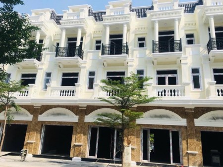Bán Nhà Phố 1 trệt 2 lầu Dĩ An Bình Dương, chính chủ, 4 mặt tiền đường