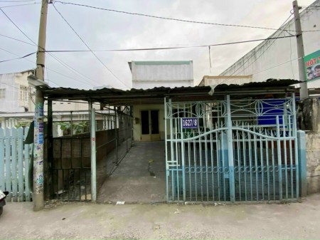 Bán nhà mặt tiền hẻm xe hơi 1627/8 Huỳnh Tấn Phát, Phú Mỹ, Quận 7.