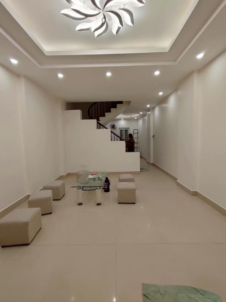 Bán nhà Nguyễn Lương Bằng, oto, ngõ thông, ở luôn, 4PN, 45m*5T, 4.8 tỷ, 0888104444