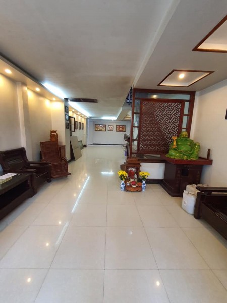 Nhà Mặt Phố Ngọc Thụy, Long Biên, Kinh Doanh, vỉa hè, sát cầu Long Biên, dt 144m2 x 5 tầng nhỉnh 12 tỷ LH 0944267031
