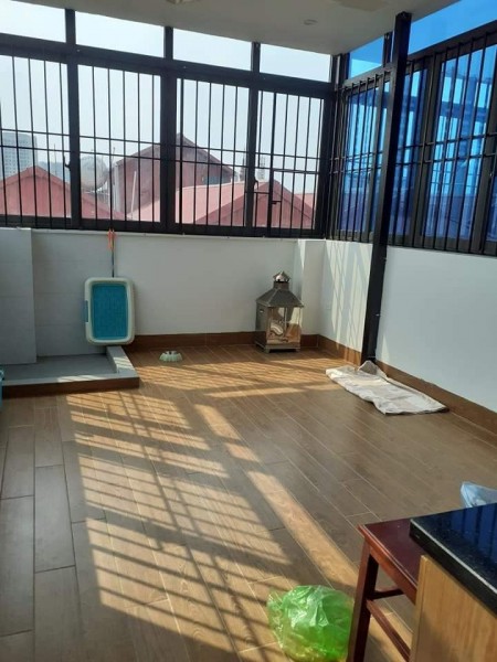 Nhà thoáng trước sau đưòng ôtô tránh Ngọc Lâm 6 tầng 50m mt 3,8m thang máy 8,5 tỷ tưong lai mặt phố