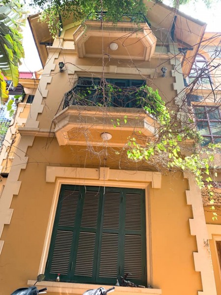Cần bán biệt thự sân vườn dt 396m2, trung tâm Ba Đình, an sinh đỉnh