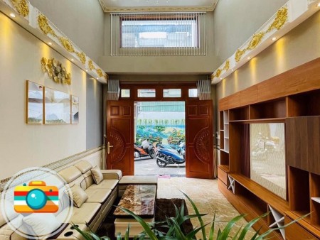 Bán nhà phân lô gần Hồ Đền Lừ diện tích 33m2, 5 tầng, giá. bán 2.75 tỷ