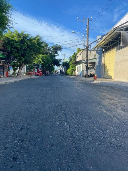 Cần Bán nền mặt tiền đường Lê Quý Đôn, sổ riêng giá 15 triệu/m2