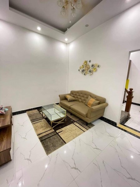Quận Đống Đa - Láng dt 37m2, 4 tầng, mt 6.4 giá bán 4.2 tỷ, nhà mới đẹp vào ở ngay, sổ đỏ chính chủ