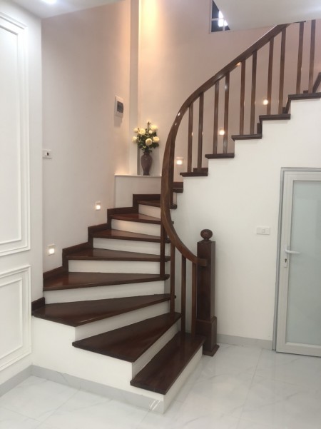 Nhỉnh 3 tỷ sở hữu căn nhà full nội thất, Lê Quang Đạo, sân vận động Mỹ Đình