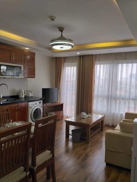 Chdv Cầu Giấy, lô góc 15 phòng, dòng tiền 180 triệu/tháng, thang máy, dt 106m2, 9 tầng, mt 7.8m, giá 30 tỷ