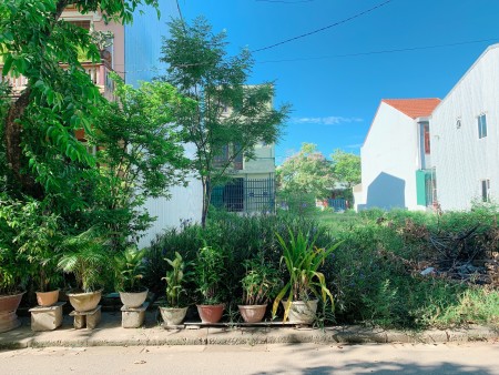 Bán đất 110m2 mặt tiền đường Nguyễn Lâm, phường Hương Sơ, Tp Huế
