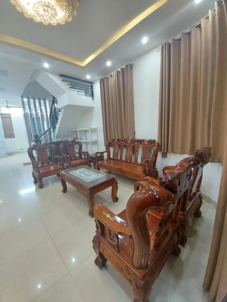 Sát mặt tiền Nguyễn Văn Lượng, Quận Gò Vấp. 4 tầng. 30m ra tới Lotte