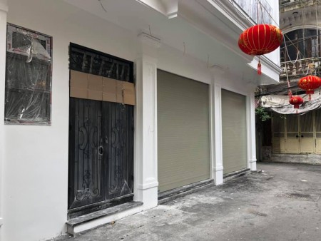 Siêu đẹp, Siêu tiện ích, Bán nhà đường Nguyễn Văn Cừ, diện tích 50m2, giá 5 tỉ