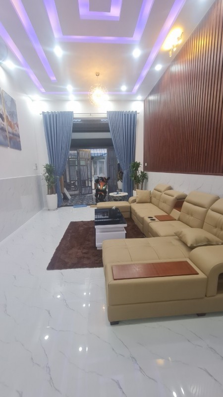 Nhà đẹp 1 trệt 4 lầu Hiệp Thành Quận 12, kiến trúc hiện địa, giá bán 6 tỷ