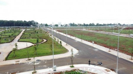 Bán đất mặt tiền tỉnh lộ 8, giá 2 tỷ 2, bao sang tên ra bìa, ngân hàng hỗ trợ vay