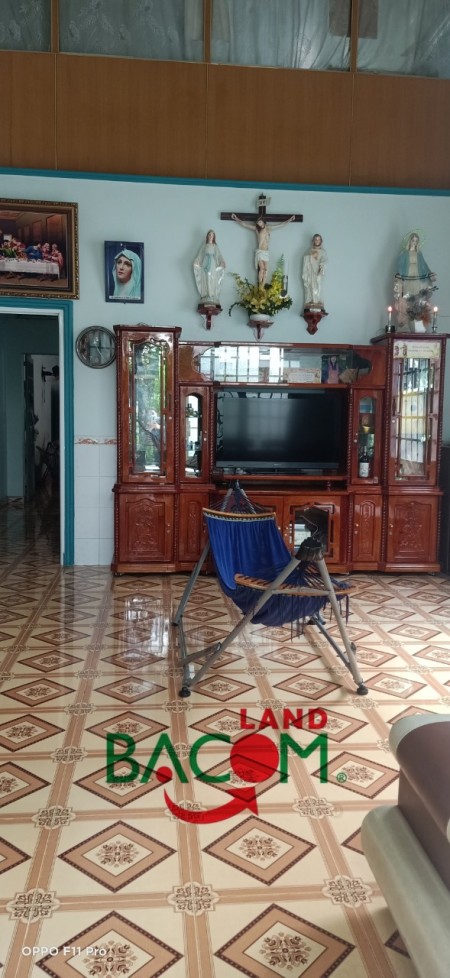 Bán căn nhà cấp 4 P. Hố Nai, đường Nguyễn Aí Quốc vào chỉ 200m DT 149M2 giá chỉ 3ty950