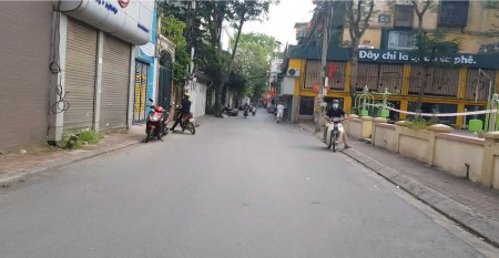 Đặng Văn Ngữ Quận Đống Đa, vỉa hè, oto, kinh doanh, dt 210m2 4 tầng, mt 8.2m giá 30 tỷ