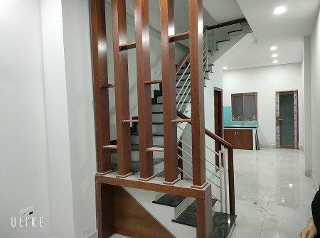 4 tầng mới 100% Huỳnh Văn Bánh Phường 17 Phú Nhuận nở hậu 6.9 tỷ.