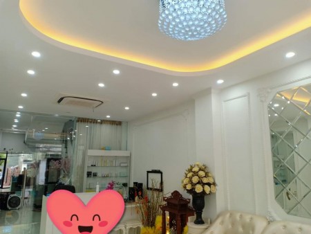 Nhà mặt phố vỉa hè rộng 5 tầng, nội thất 5 sao, kinh doanh sầm uất, ô tô tránh, 2 mặt thoáng