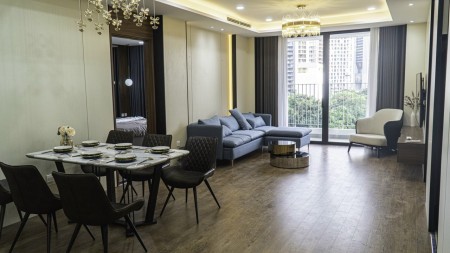 Cắt lỗ căn 2pn dt 80,36m2 ban công ĐN, tầng trung, full nội thất dự án The Park Home, trung tâm Cầu Giấy, nhận nhà T7/2021