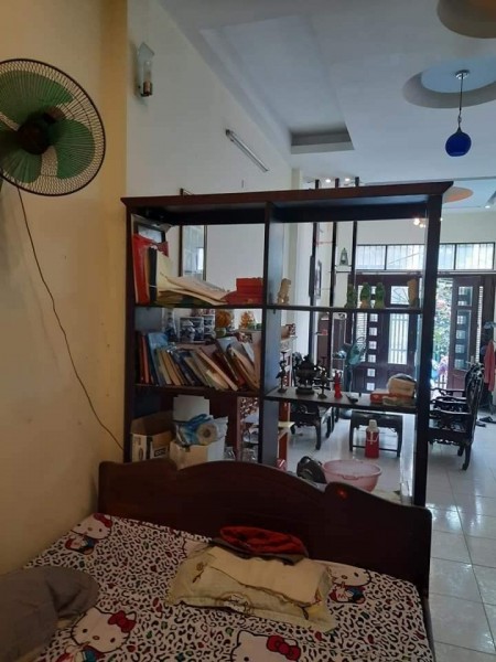 Bán nhà chính chủ phố Khương Đình, dt 80m2, ngõ 3 gác, giá 5.5 tỷ