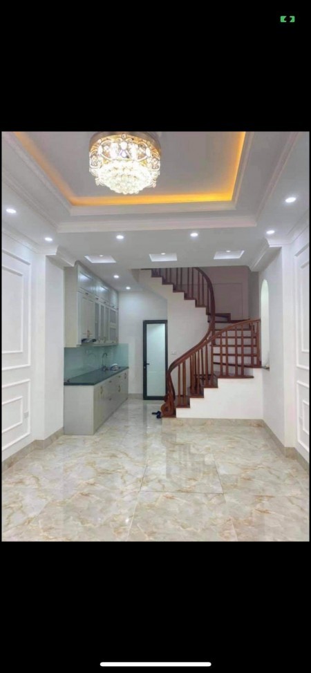 Bán nhà Khương Hạ khu vui chơi trước nhà diện tích 38m2 giá 2tỷ85