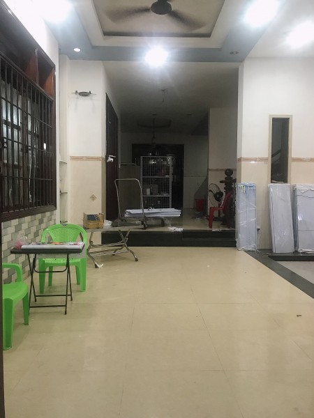 Mặt bằng kinh doanh ngay mặt tiền giá có thể thương lượng nếu thuê lâu dài