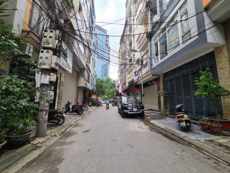 Cho thuê nhà Phố Trung Kính, Cầu Giấy: DT54m2x 4.5 tầng, MT5.2m, giá 25 triệu