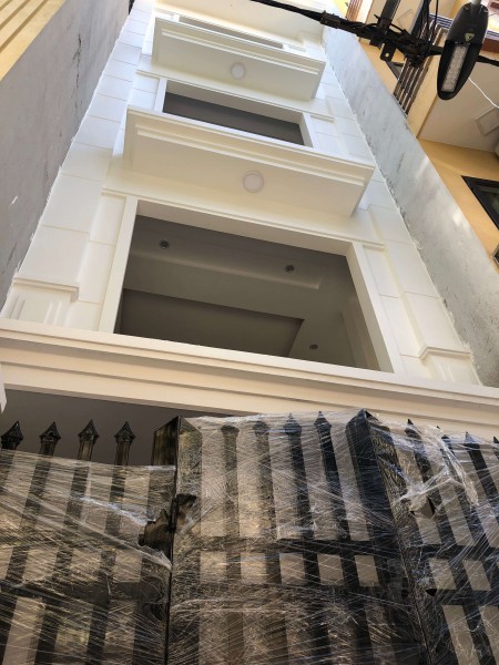 Bán nhà diện tích 55m2 5 tầng xây mới, 6PN, SĐCC giá chào 4 Tỷ 4 Trăm triệu