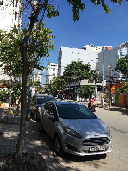 Cho thuê nhà nguyên căn đường Lý Phục Man, Quận 7, giá 18 triệu/tháng