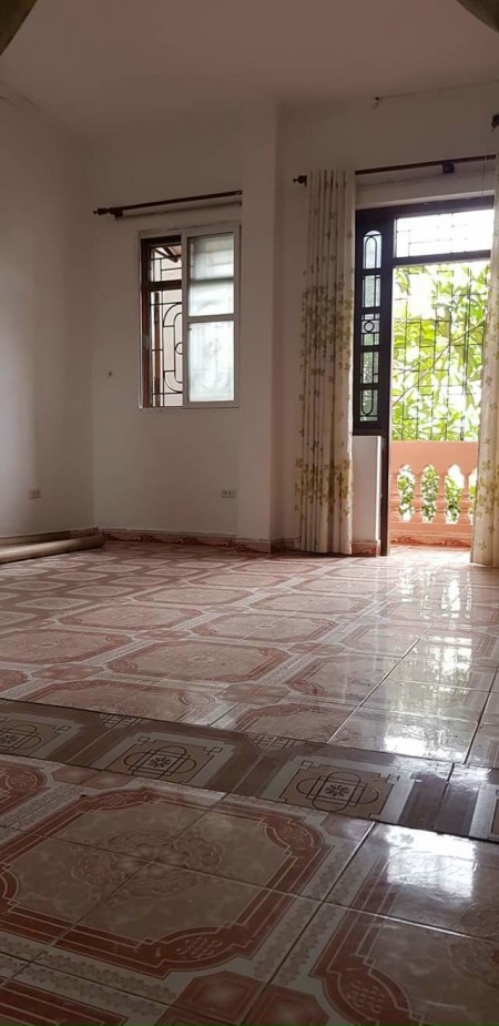 Xuân Đỉnh ô tô lùi cửa nhà cấp 4, dt 31m2, giá nhỉnh 2.35 tỷ, liên hệ 0983753389