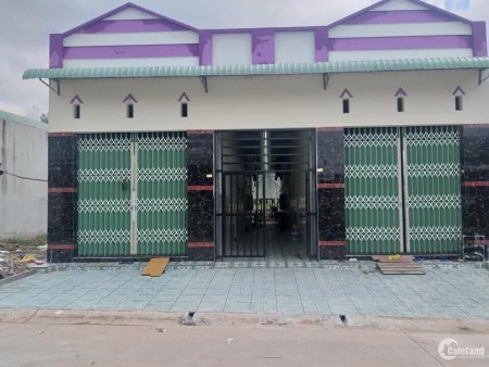 Cần bán gấp lại 2 dãy trọ gần trường đại học Việt Đức gồm 8 phòng trọ, 2 kiot, giá 1.5 tỷ