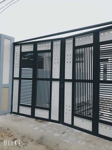 Bán nhà 5*28,4 (142m TC) sổ hồng, 2PN,1PK, 1Bếp, 1 chỗ phơi đồ, hẻm 4m, Cách đường DT 824 là 500m, cách đường Tên Lửa 20 phút (20km)