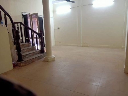 Bán nhà phố Lê Thanh Nghị lô góc mặt ngõ kinh doanh, khu sầm uất