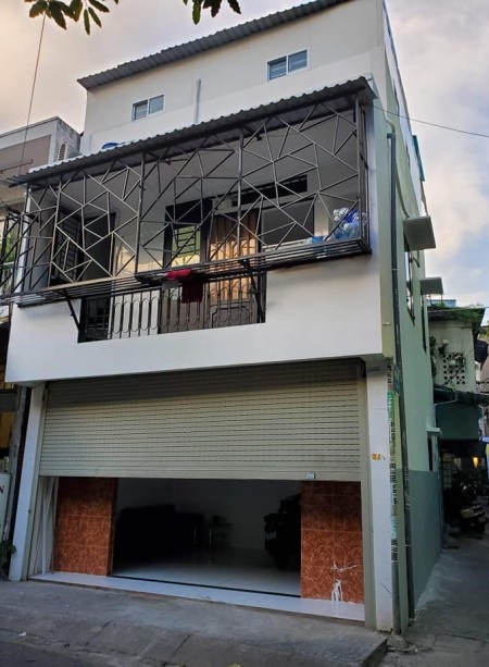 Nhà mặt tiền buôn bán Ni Sư Huỳnh Liên, dt 12m2, Quận Tân Bình chỉ 1 tỷ 95