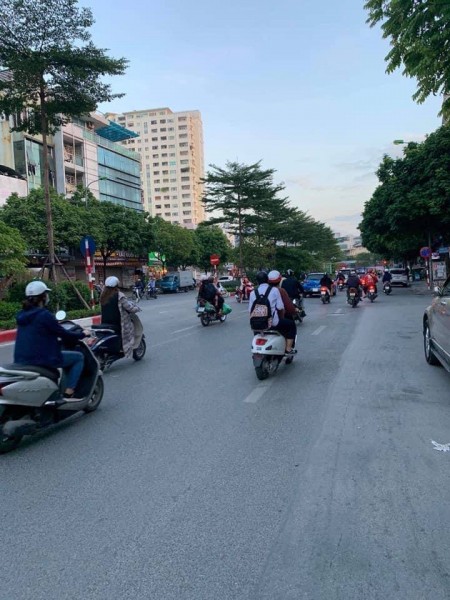Đi đến slide 2