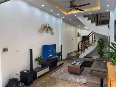 Chỉ 3.8 tỷ, có ngay nhà ở Mỹ Đình, dt 40m2, 5 tầng, thiết kế hiện đại, kiến trúc đẹp, 5 tầng