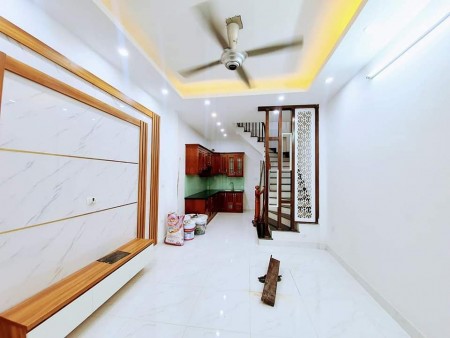 Bán nhà Lĩnh Nam mới đẹp mặt ngõ diện tích 30m2 giá chỉ 2.75 tỷ