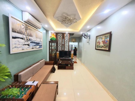 Giáp Nhị lô góc, nhà đẹp, 50m ra ô tô tránh, ngõ 3 gác nhà dân xây 50m2 nhỉnh 3 tỷ