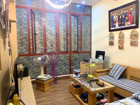 Nhà phố Nguyễn Công Trứ, Kinh doanh cực tốt chỉ 7,7 tỷ Nhà đẹp, mặt phố lớn, kinh doanh tốt