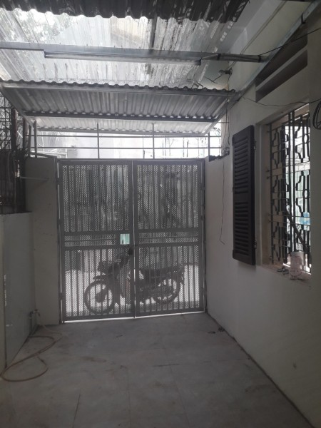 Cho thuê nhà 2 tầng C9 Mai Động ( gần trường mầm non Mai Động).