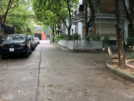 Chính chủ cần bán liền kề lô góc khu đô thị sông Đà Vạn Phúc Hà Đông, dt 50.4m, mt 4m, 5 tầng, nhà đẹp, lh 0984042591