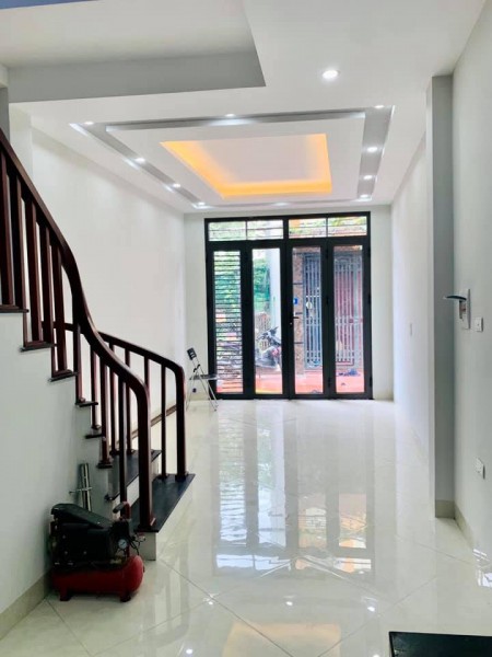 Bán nhà lô góc 2 thoáng Ngõ gần Đường Hoà Bình Yên Nghĩa Hà Đông chỉ 1tỷ75 dt 35m2