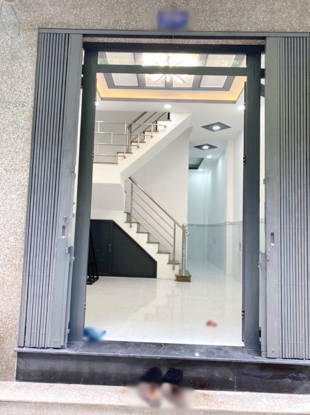 Bán nhà Đại Từ, ngõ rộng sạch đẹp, ba bước ra hồ Linh Đàm, 36m2, 3.3 tỷ