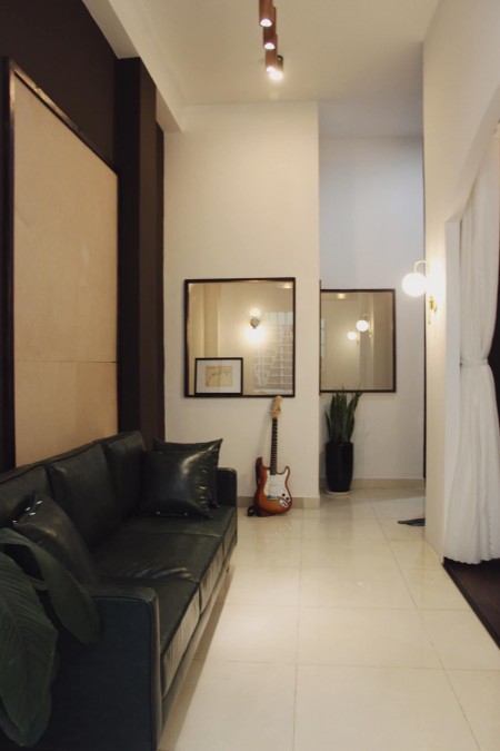 Nhà Đường Ba Tháng Hai Quận 10 diện tích 32m2, 2 bước ra hẻm 8m