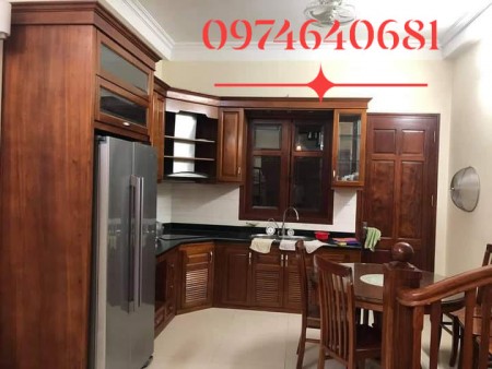 Bán nhà ở Nguyễn Văn Cừ - Long Biên mình bán nhà an sinh đỉnh dt 44m2 giá nhỉnh 3 tỷ