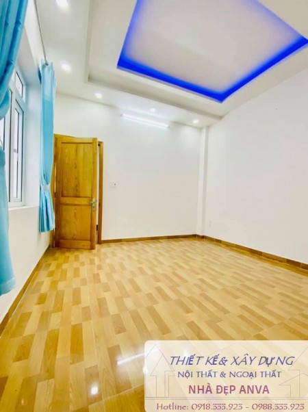 Bán nhà Trần Hưng Đạo, Quận 1, dt 30M2, 4 tầng BTCT, hẻm 4m, 20m ra mặt tiền giá 6 tỷ 5