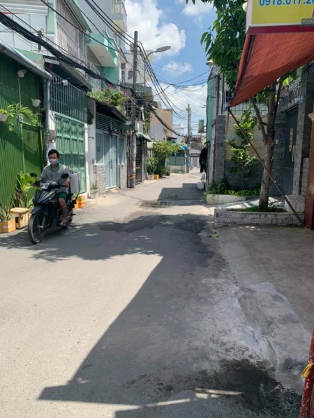 Hẻm xe hơi Dương Quảng Hàm diện tích sử dụng 130m2. Bán gấp giá COVID chỉ 6,8 tỷ
