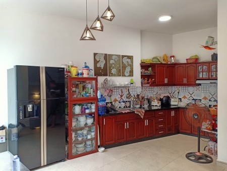 Định cư Mỹ cần bán nhà hẻm xe hơi, dt 105m2. 4 tầng giá COVID 9,1 tỷ