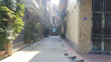 Nhà đẹp 5 tầng, ô tô đỗ cửa gần đường Ngọc Hồi, khu Vĩnh Quỳnh, Thanh Trì, lh 0969864302.