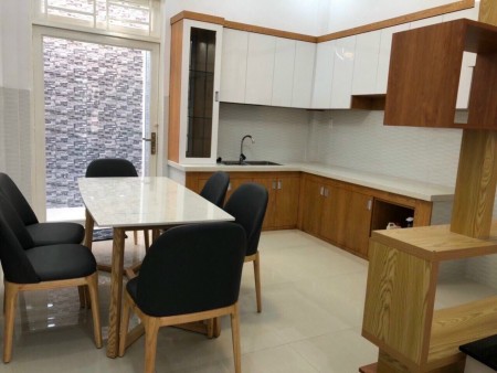 Bán GẤP nhà HXT 688 Lê Đức Thọ, P15, Gò Vấp, 4x16m, 1 trệt, 3 lầu, ST, 7.6 tỷ