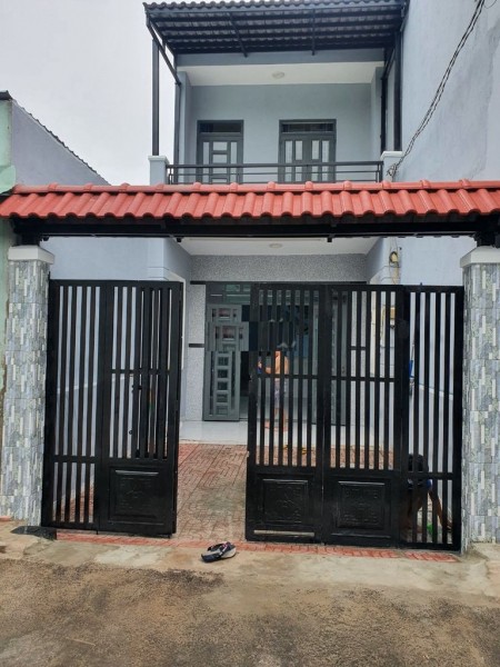 Nhà kênh 19/5, 4x18, trệt, lầu, nhà mới 100%, cho thuê nguyên căn giá 12 triệu/tháng